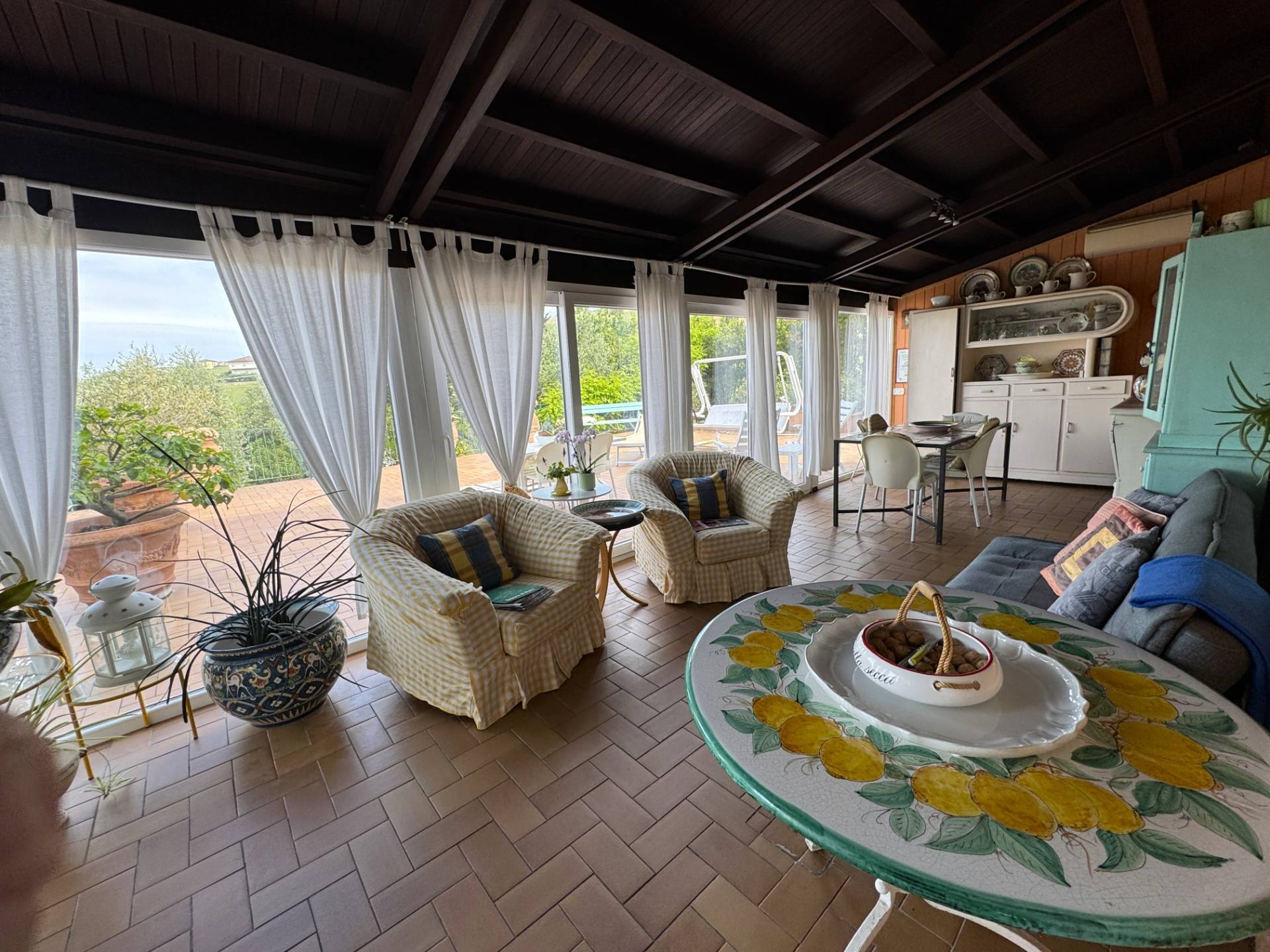 Villa con Giardino in vendita a Fermo, Crocifisso