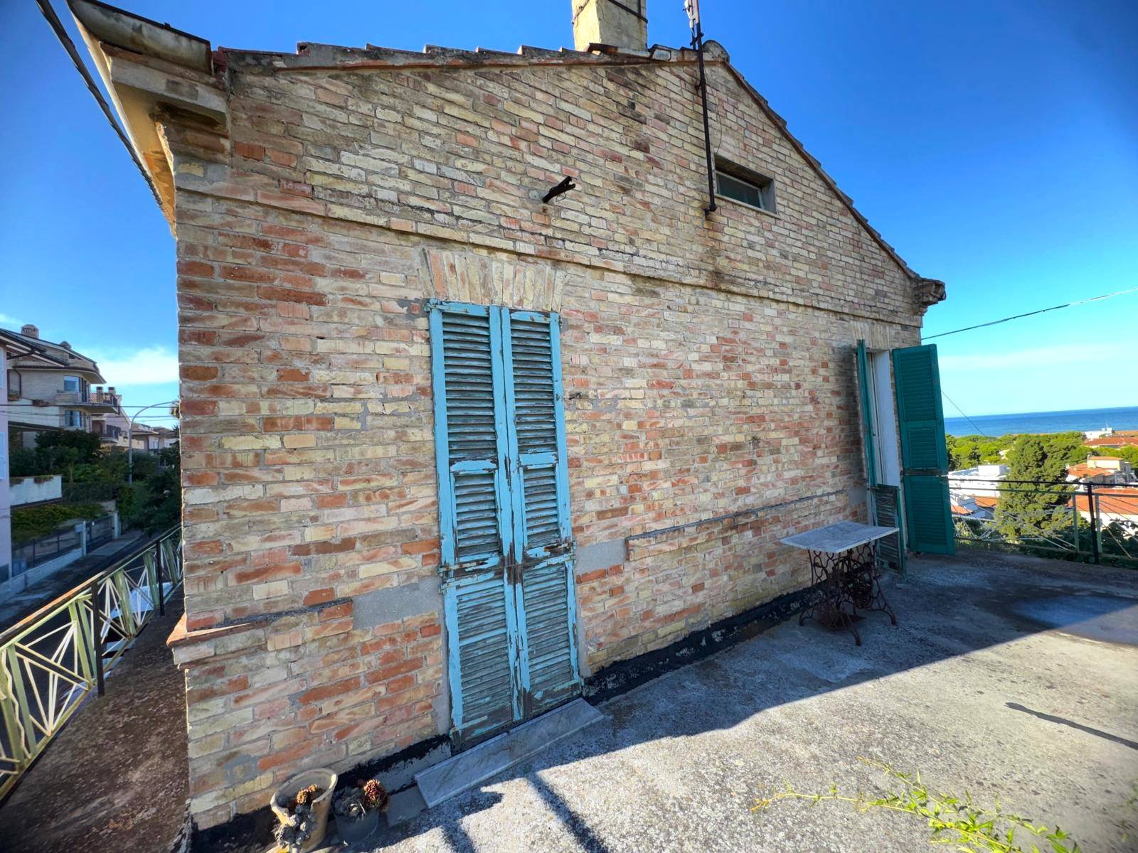 Casa singola - Soluzione indipendente in vendita a Porto San Giorgio, Centro