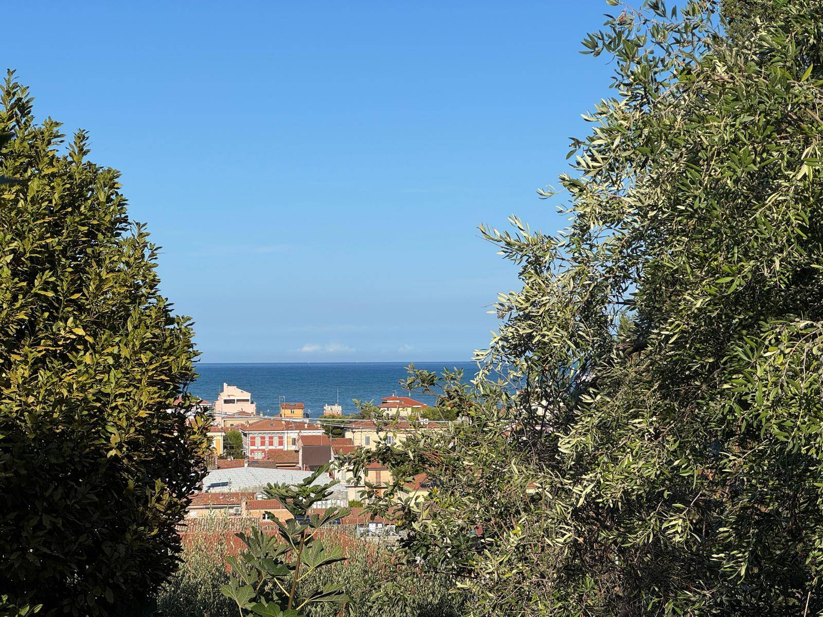 Casa singola - Soluzione indipendente in vendita a Porto San Giorgio, Centro