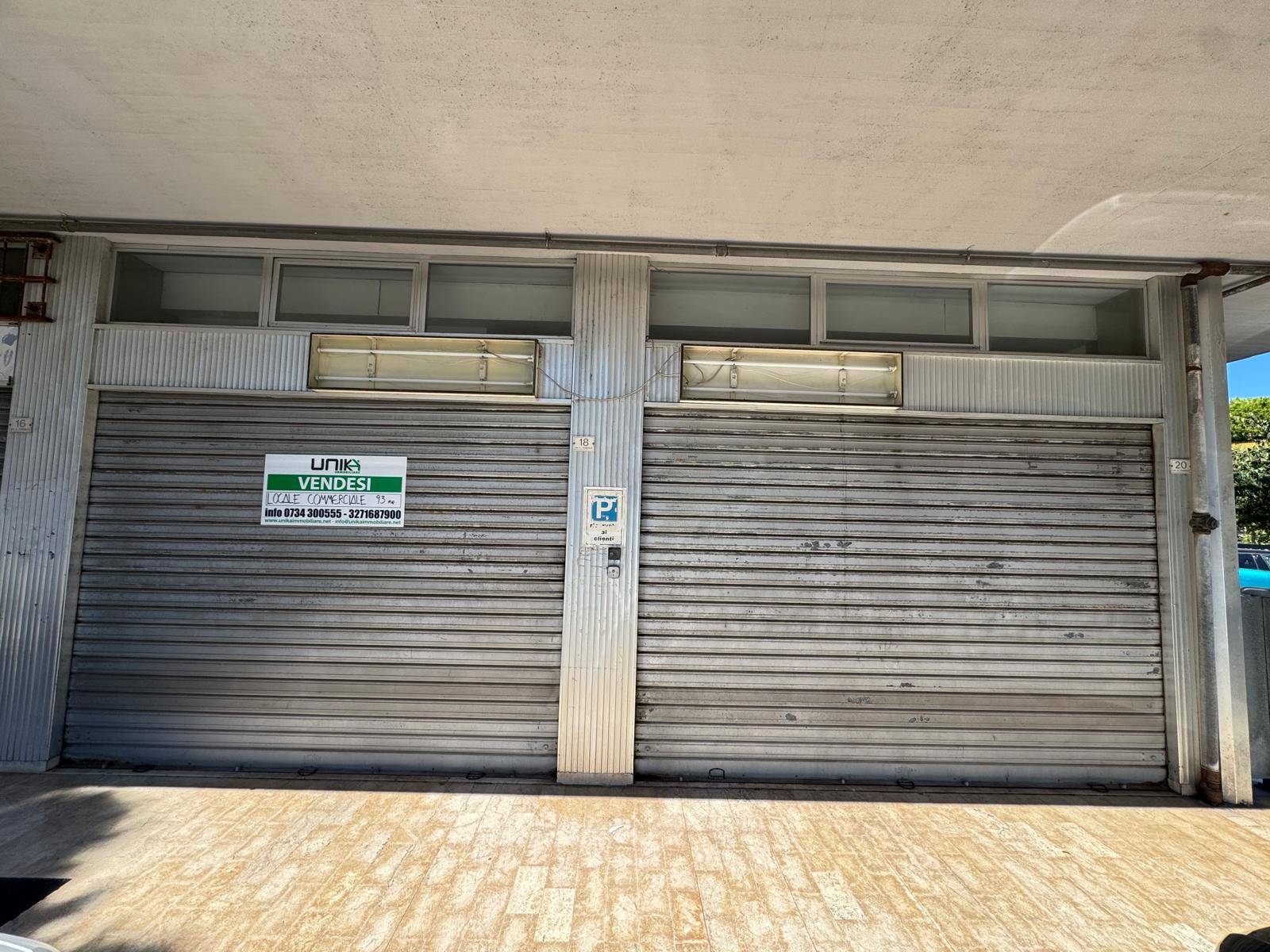 Locale commerciale - artigianale - uffici in vendita a Porto San Giorgio, Borgo F.lli Rosselli