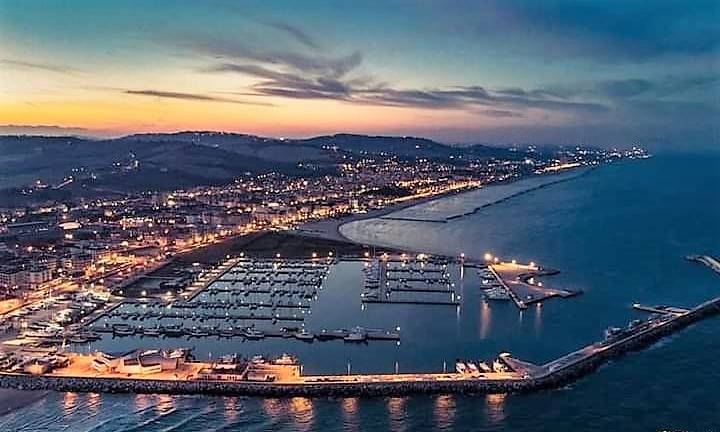 Appartamento in vendita a Porto San Giorgio, Lungomare Antonio Gramsci