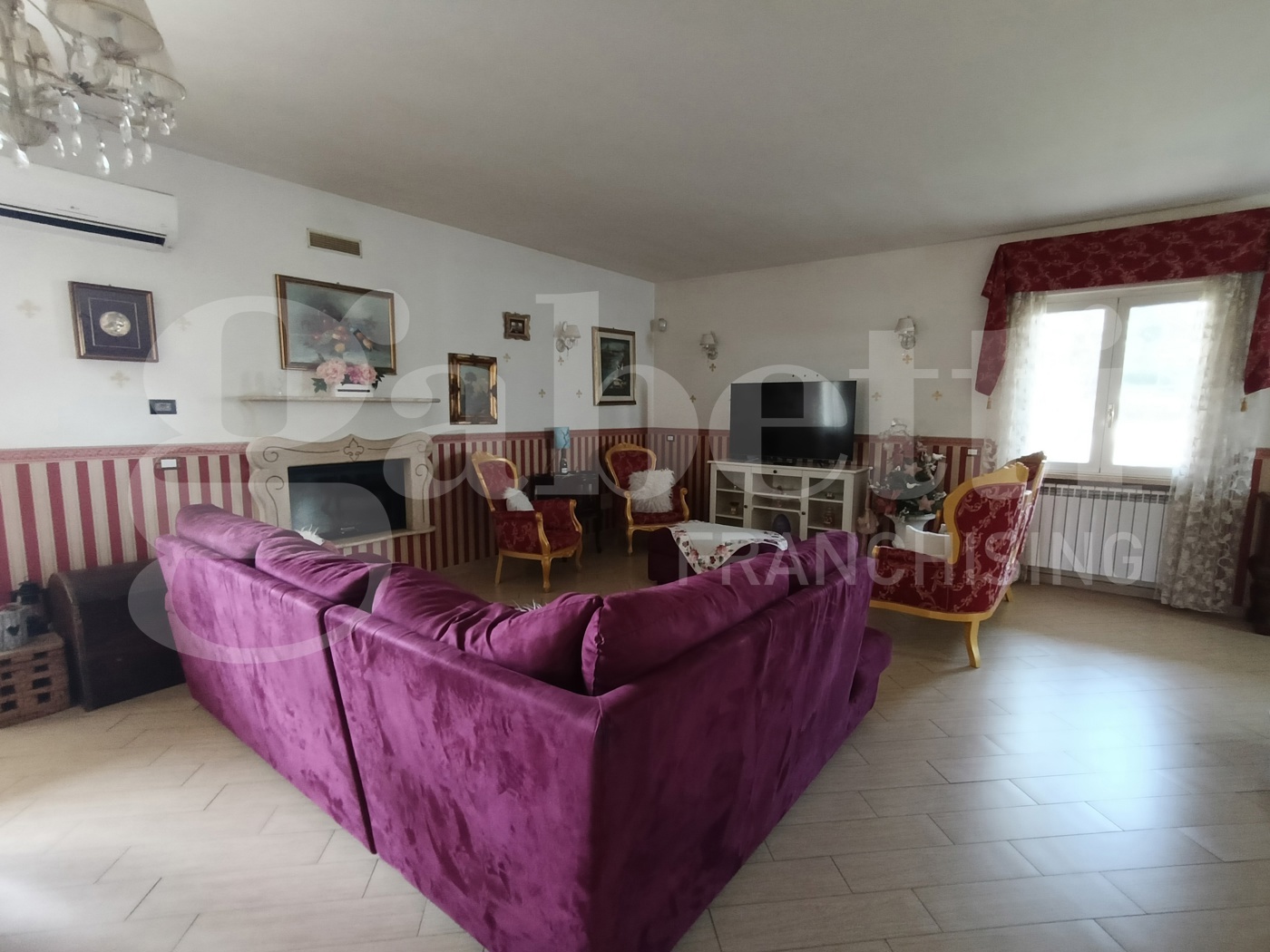 Villa con giardino a Anzio