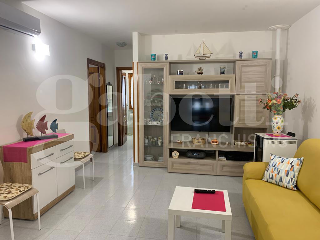 Trilocale arredato in affitto a Anzio