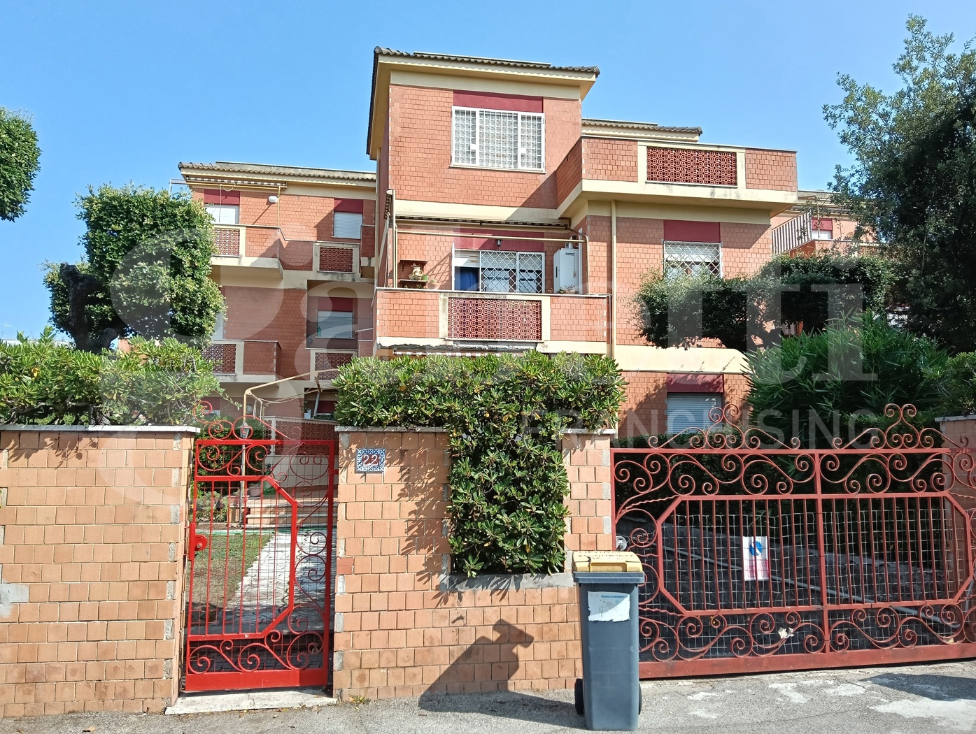 Trilocale con box a Anzio