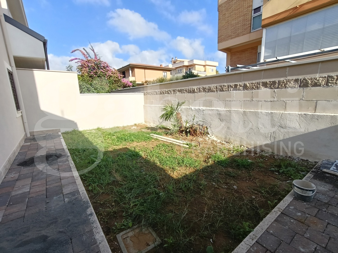 Villa con giardino a Anzio