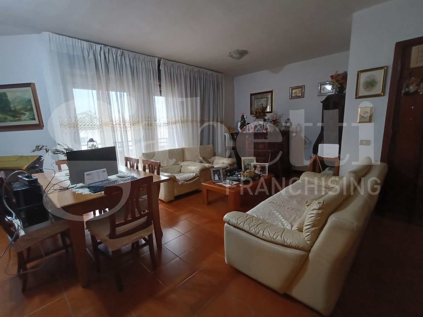 Quadrilocale con box a Latina