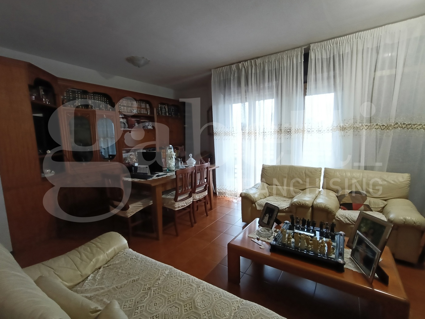 Quadrilocale con box a Latina