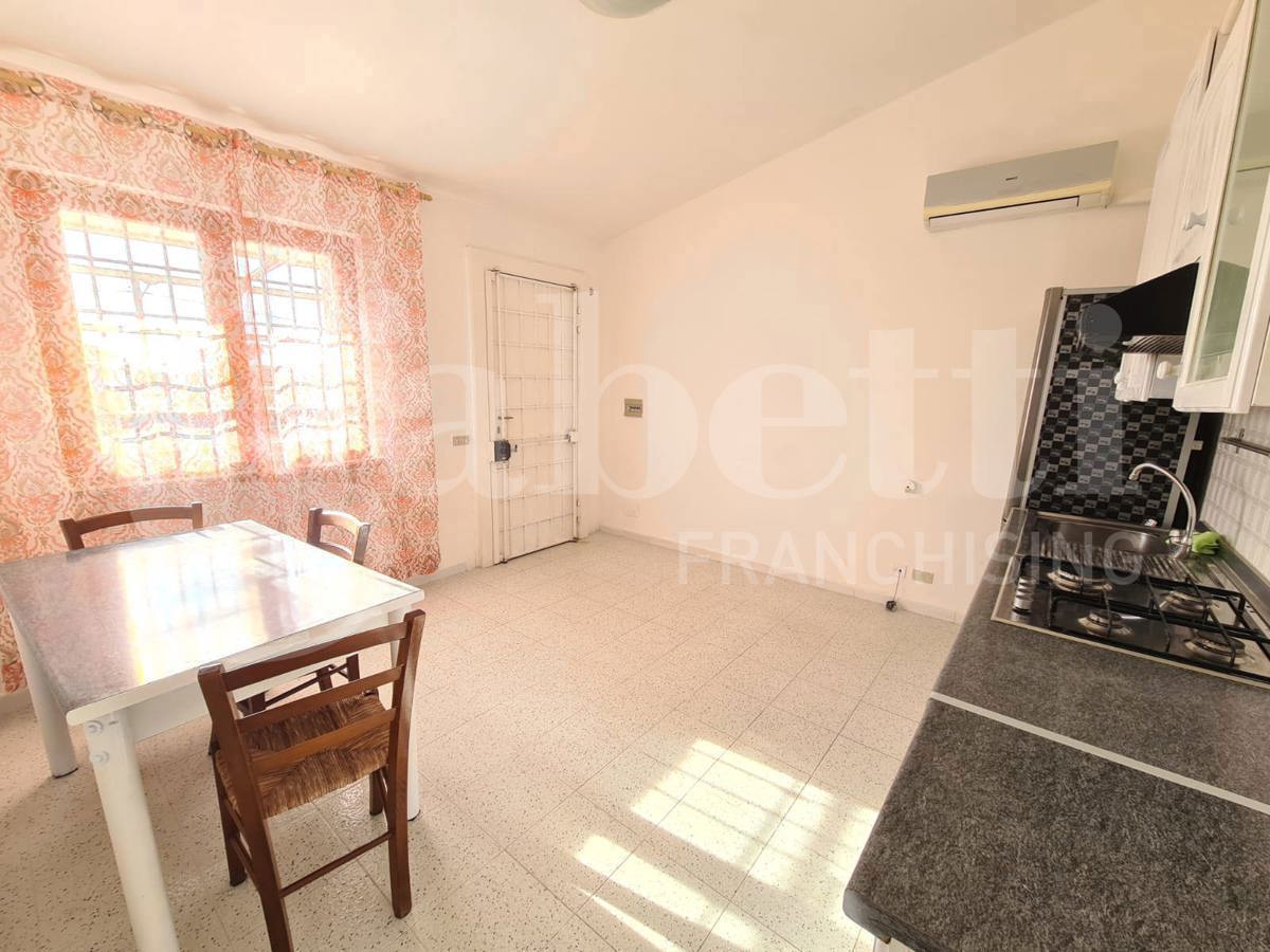 Trilocale con giardino a Anzio