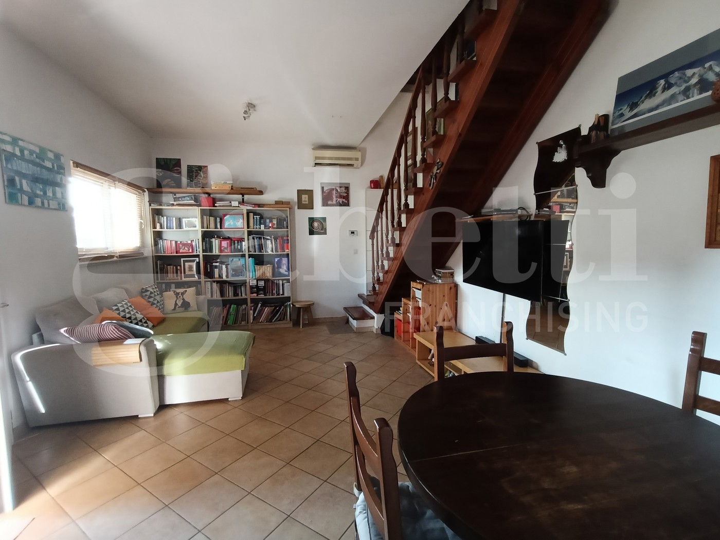 Villa Bifamiliare con giardino a Ardea