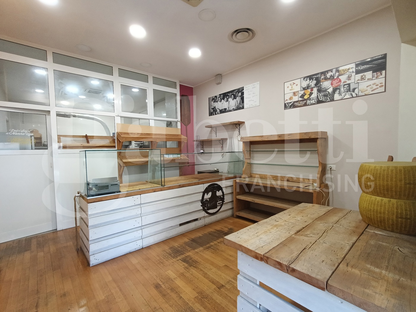 Negozio in affitto a Nettuno