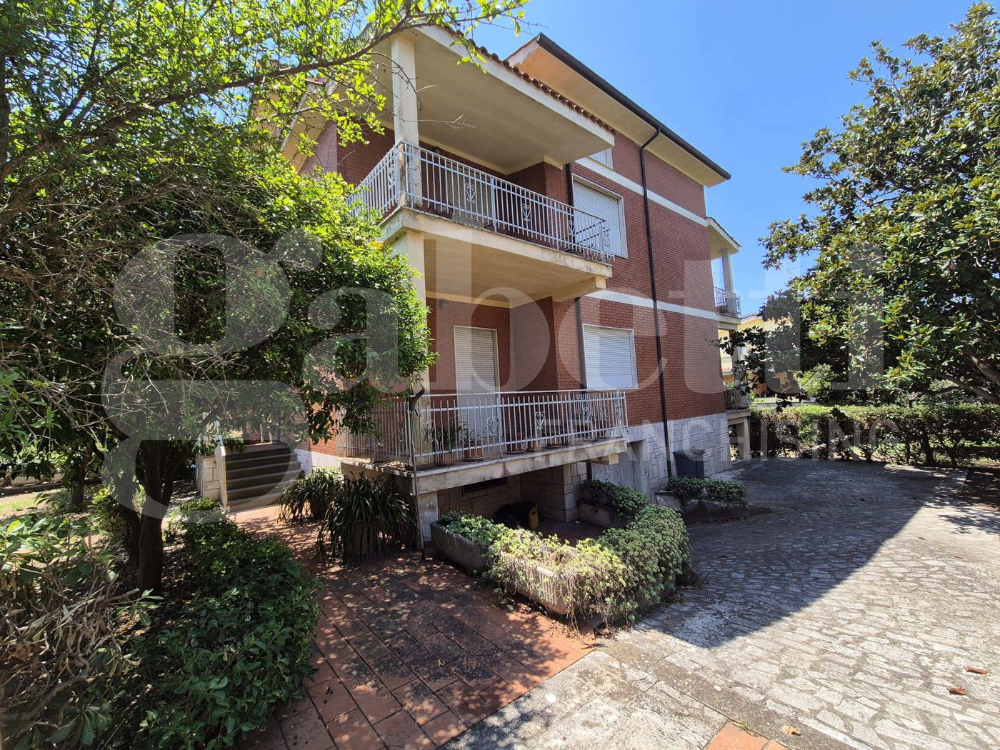 Stabile/Palazzo in vendita a Anzio