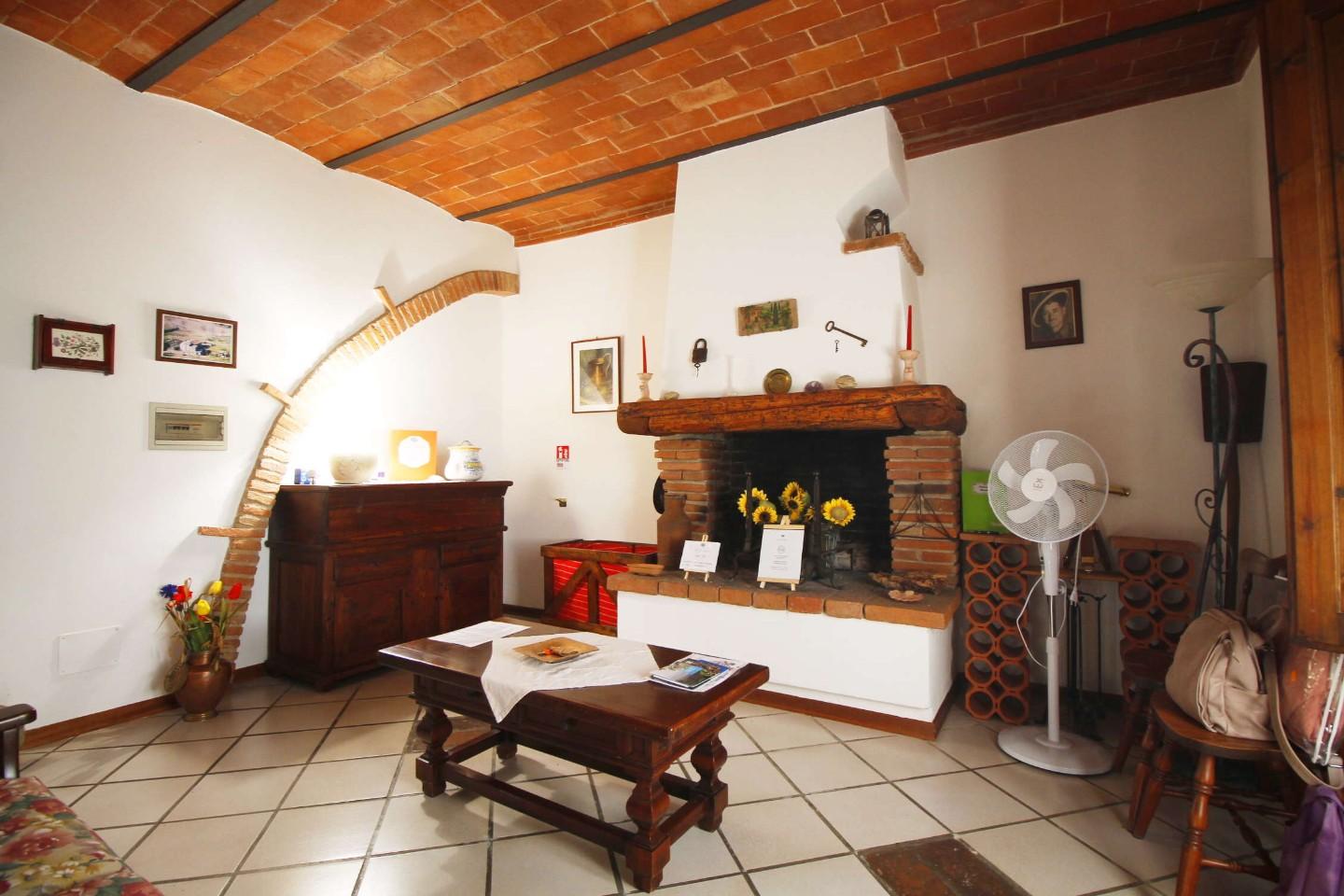 Rustico con giardino a Vinci