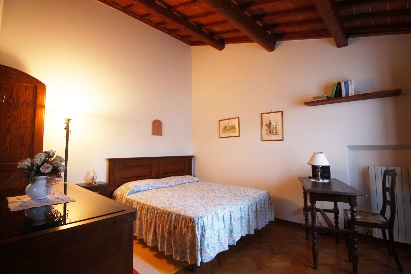 Rustico con giardino a Vinci