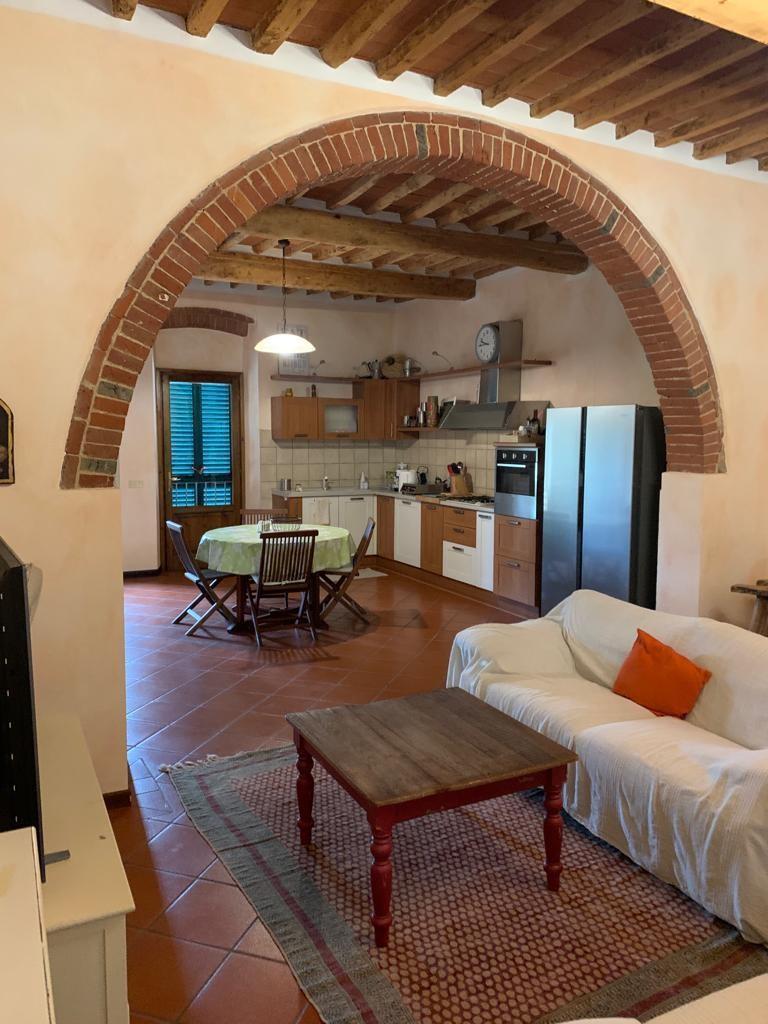 Stabile/Palazzo con giardino a Vinci