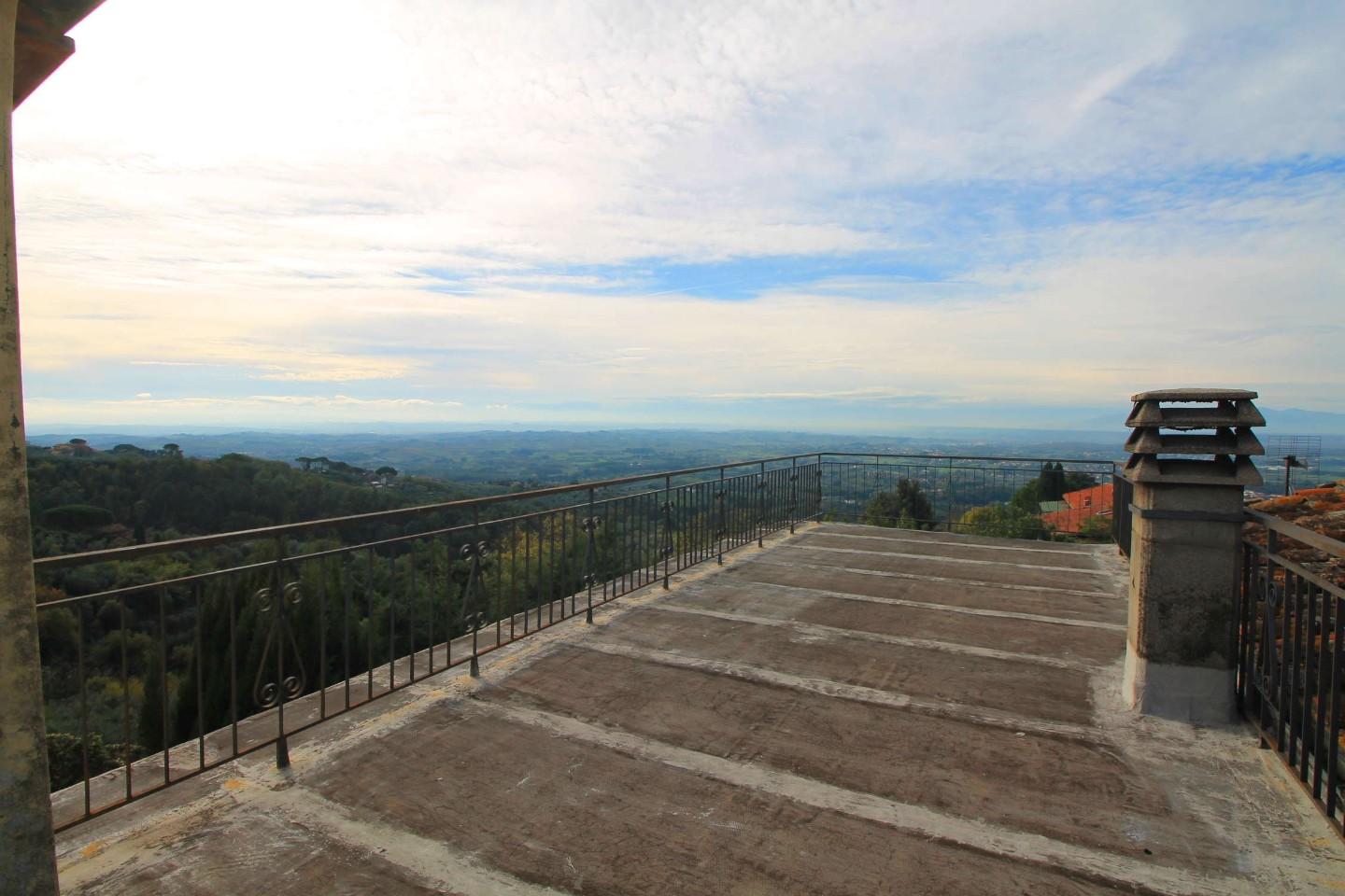 Casa indipendente con giardino, Lamporecchio porciano