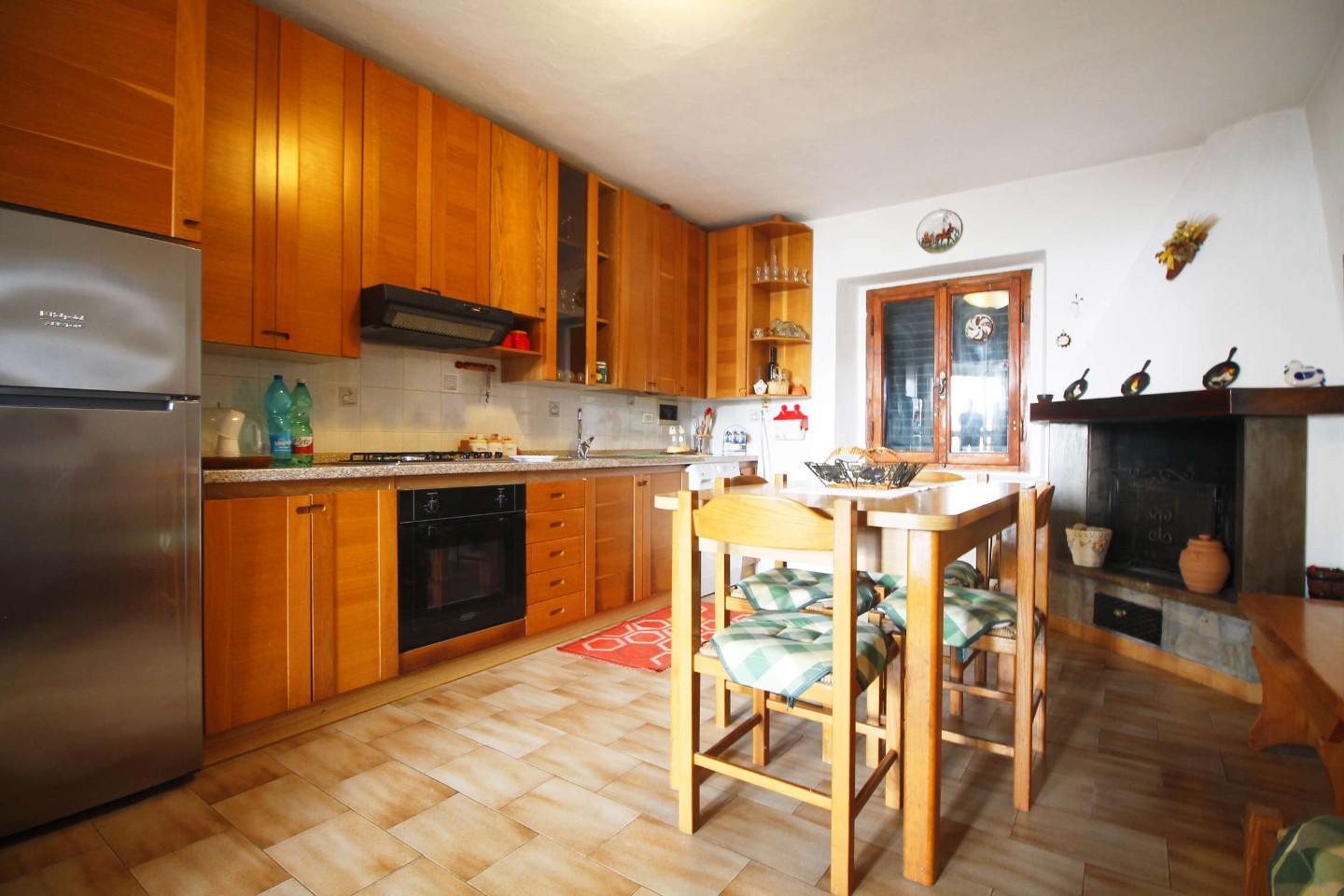 Casa indipendente con giardino, Lamporecchio porciano