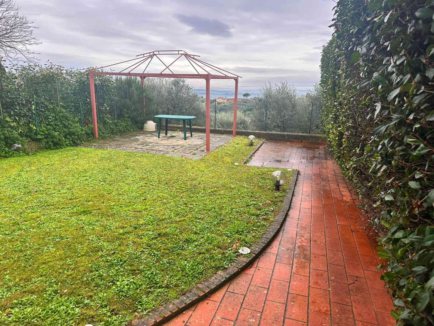 Villa con giardino a Vinci