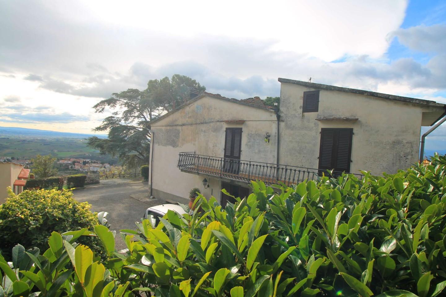 Rustico con giardino a Vinci