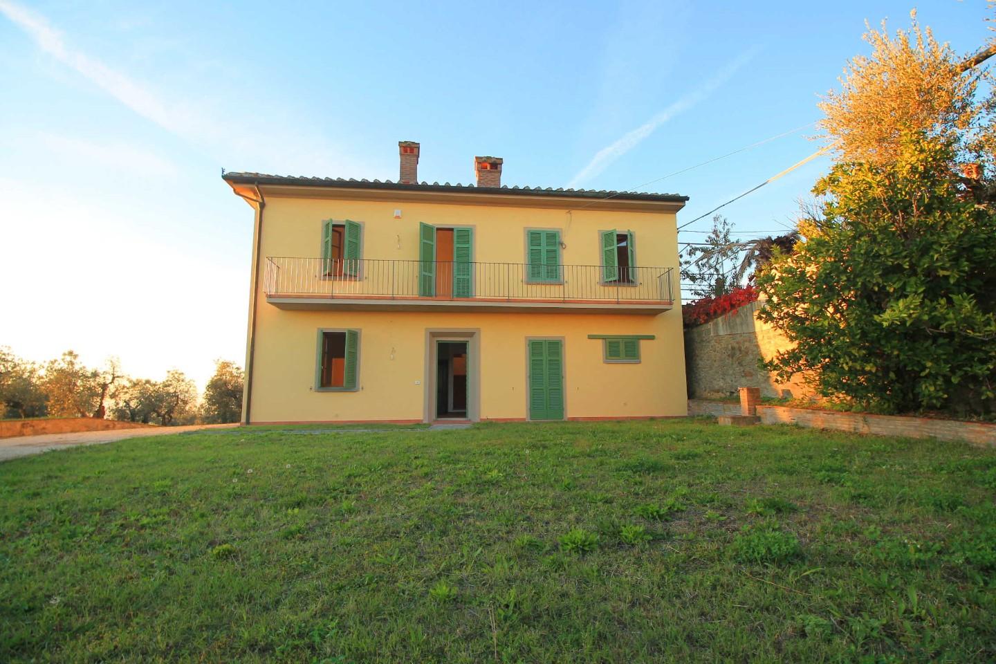 Rustico con giardino a Vinci