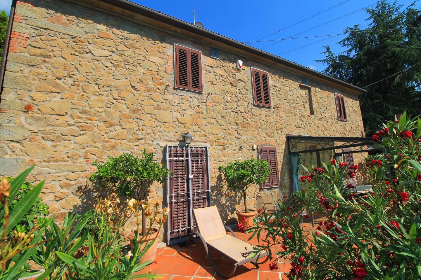 Rustico con giardino a Vinci