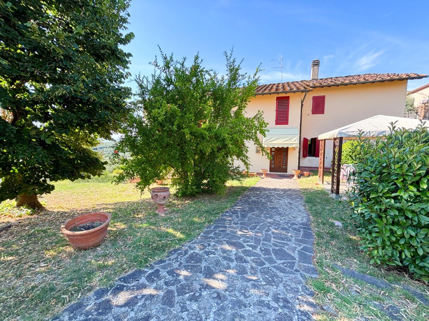 Villa con giardino a Vinci