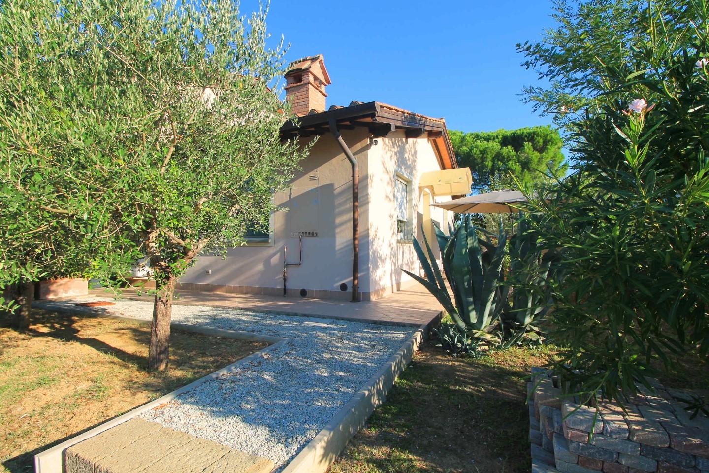 Rustico con giardino a Cerreto Guidi