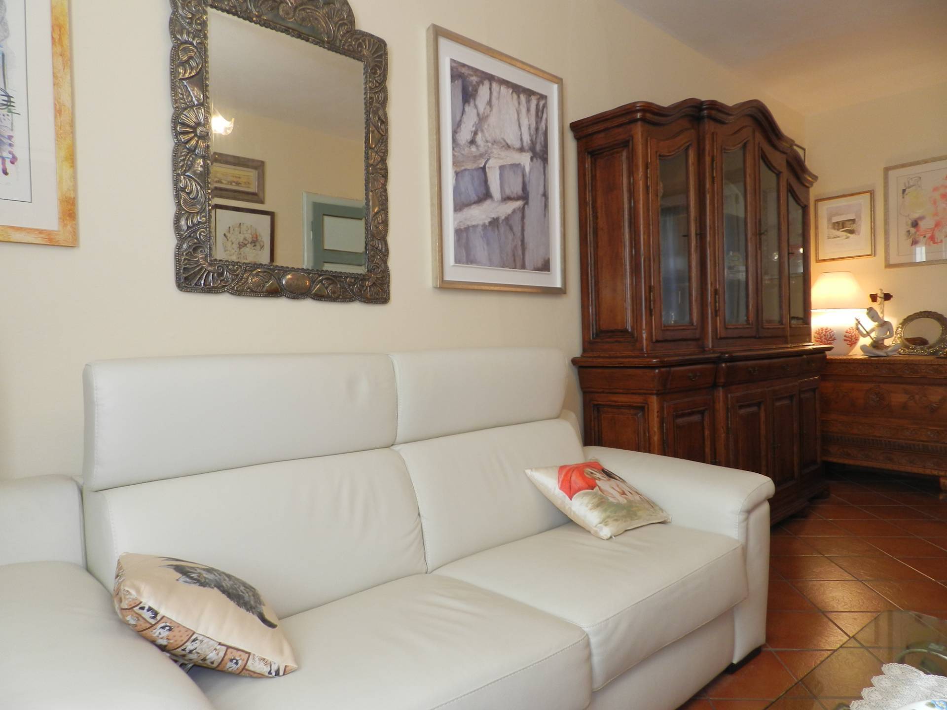 casa semindipendente in vendita a Lucca, Monte San Quirico - Vallebuia