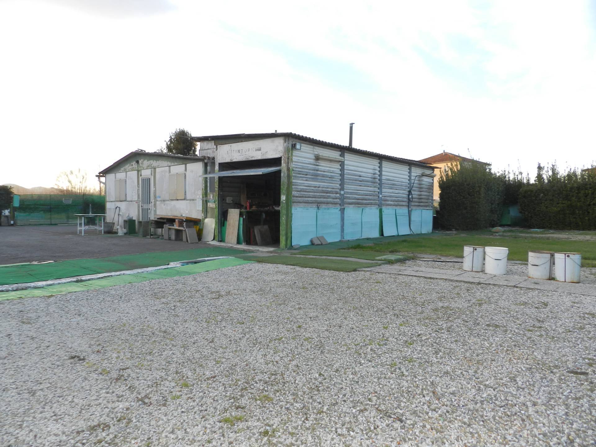 Deposito in vendita a Lucca, Sant'Anna