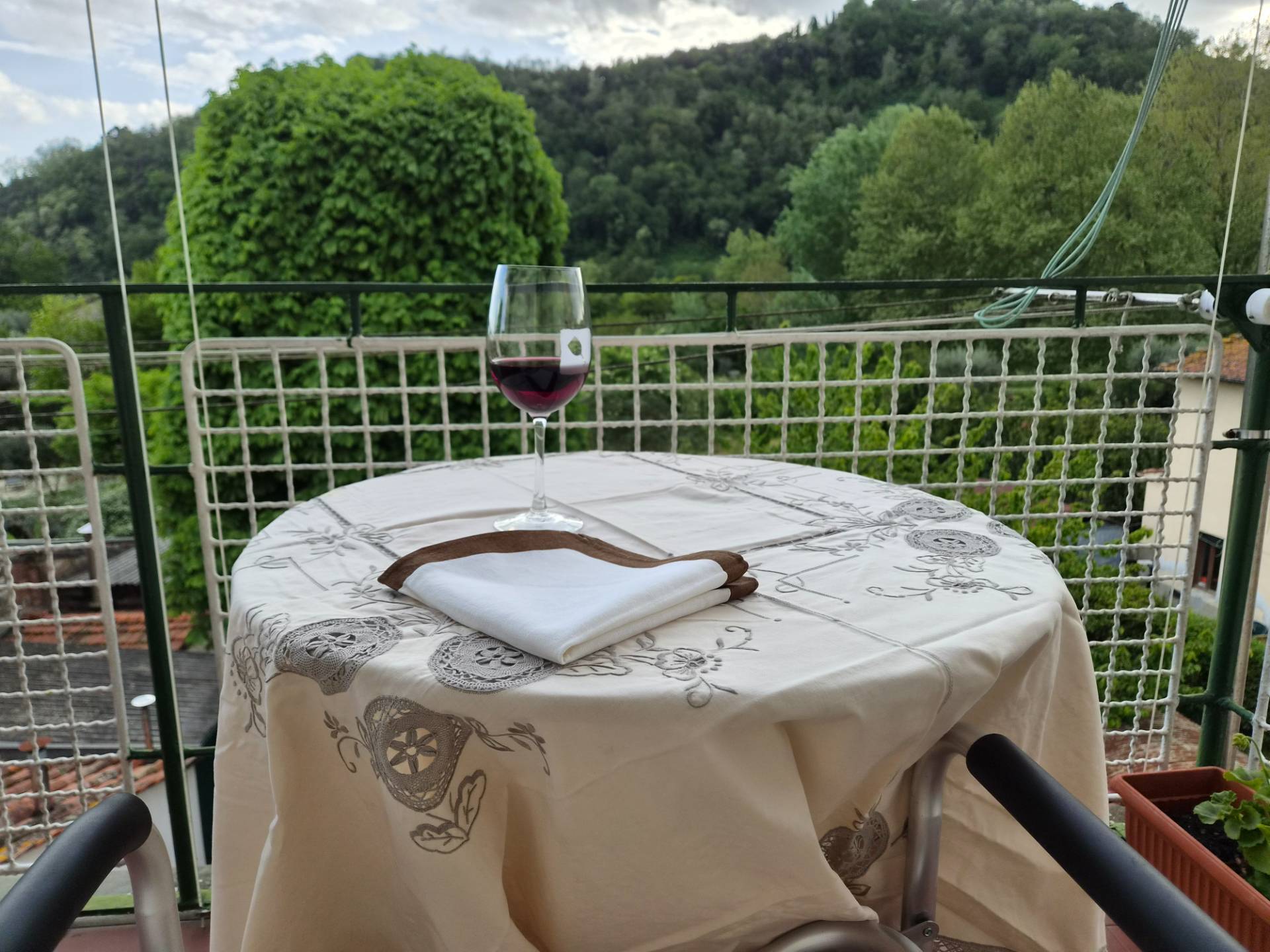 porzione di bifamiliare in vendita a Lucca, Ponte a Moriano