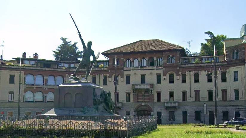 Ufficio in affitto a Legnano, Centro