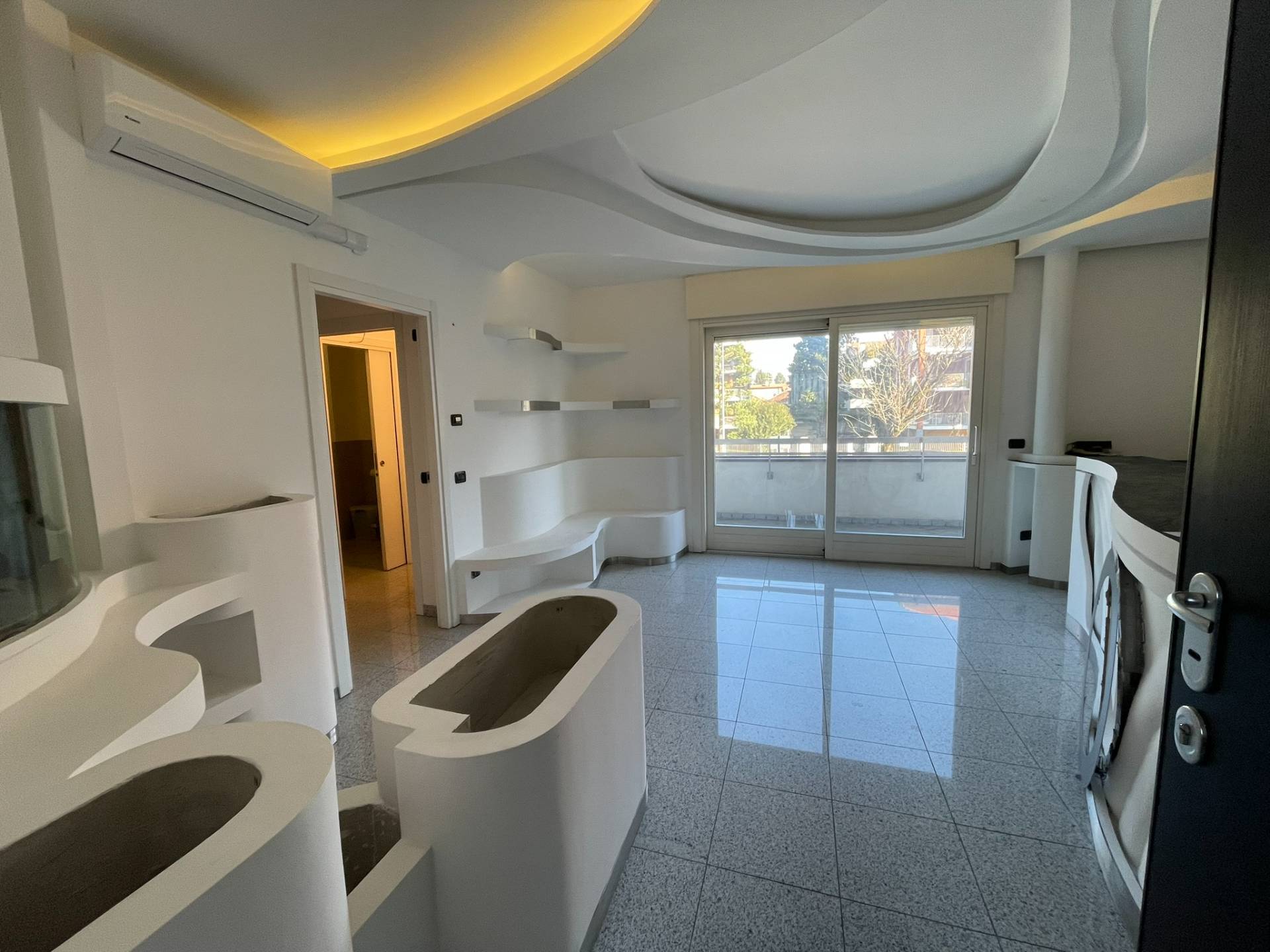 Ufficio in affitto a Legnano, Centro