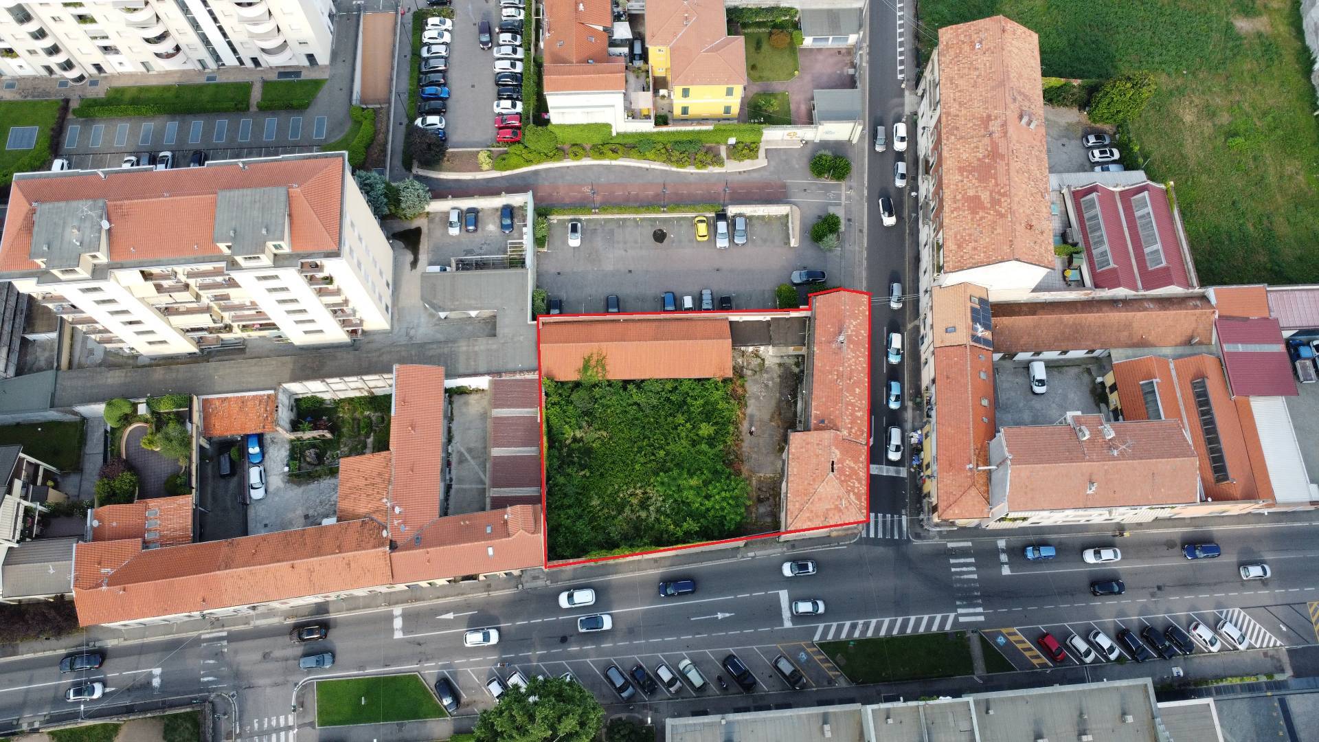 Stabile in vendita a Busto Arsizio, Stazione F.n.m.
