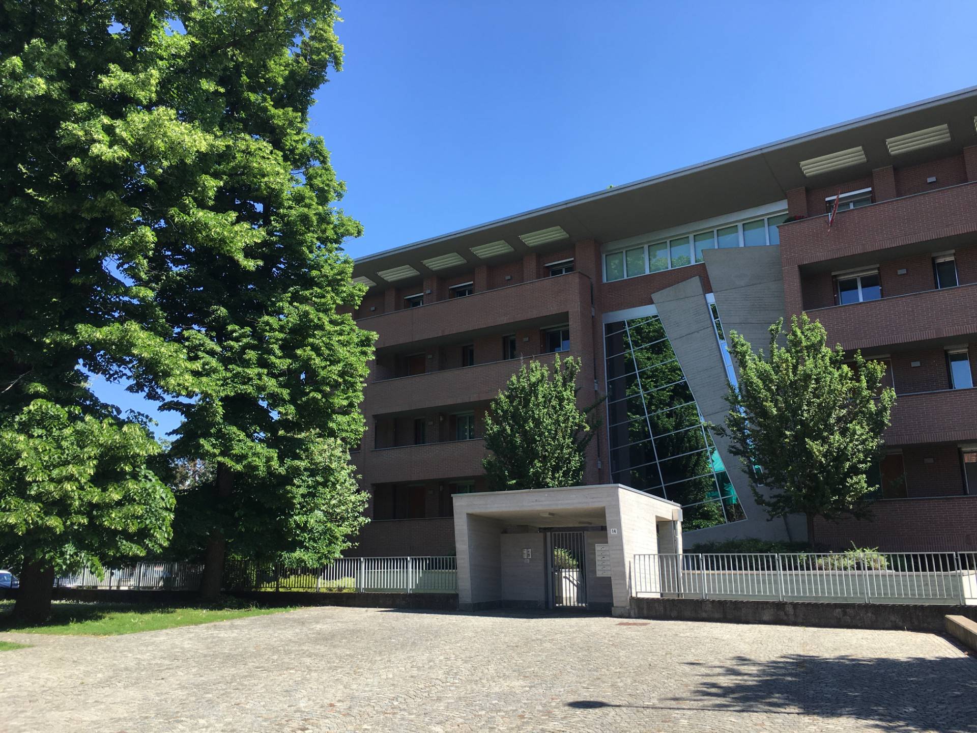 Appartamento 3 Locali in vendita a Legnano, Legnarello