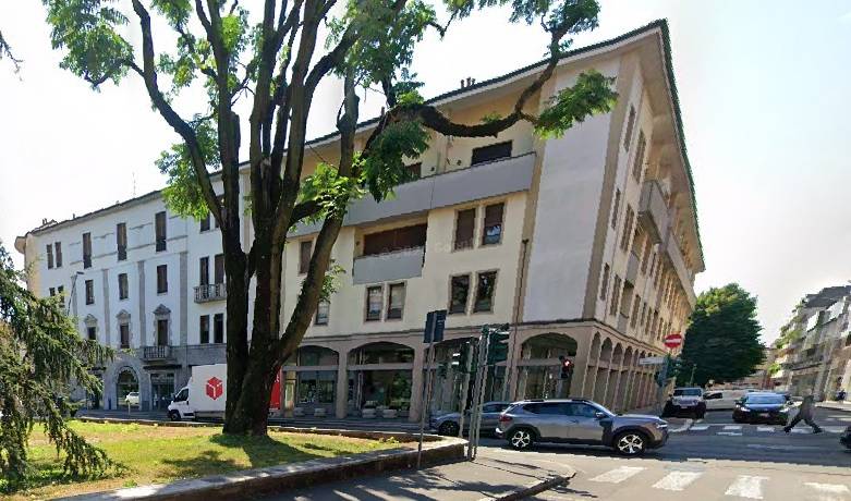 Posto Auto in affitto a Legnano, Centro