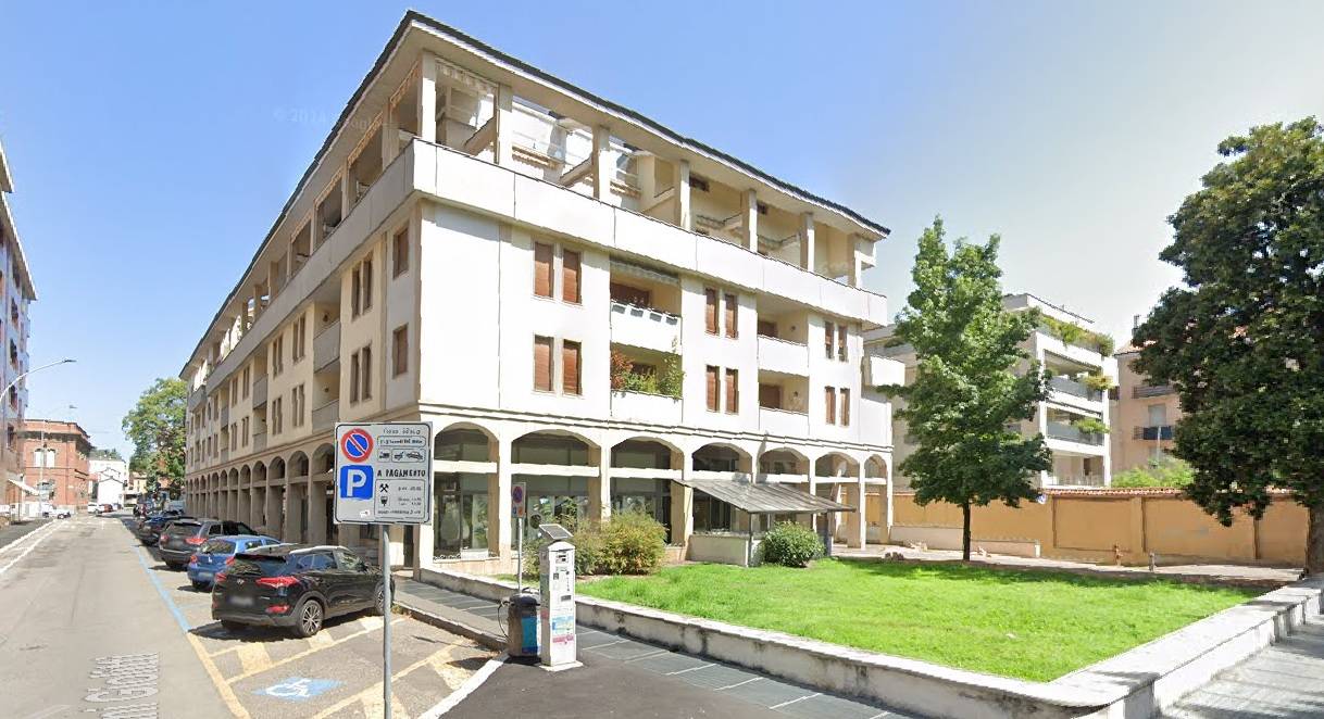 Posto Auto in affitto a Legnano, Centro