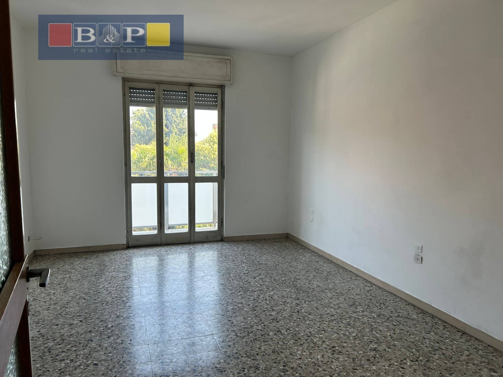 Appartamento 3 Locali in vendita a Legnano, Flora