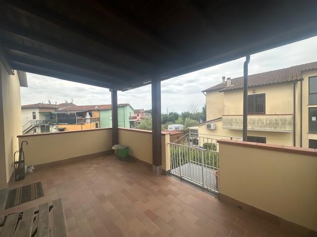 Villa con giardino a Cascina