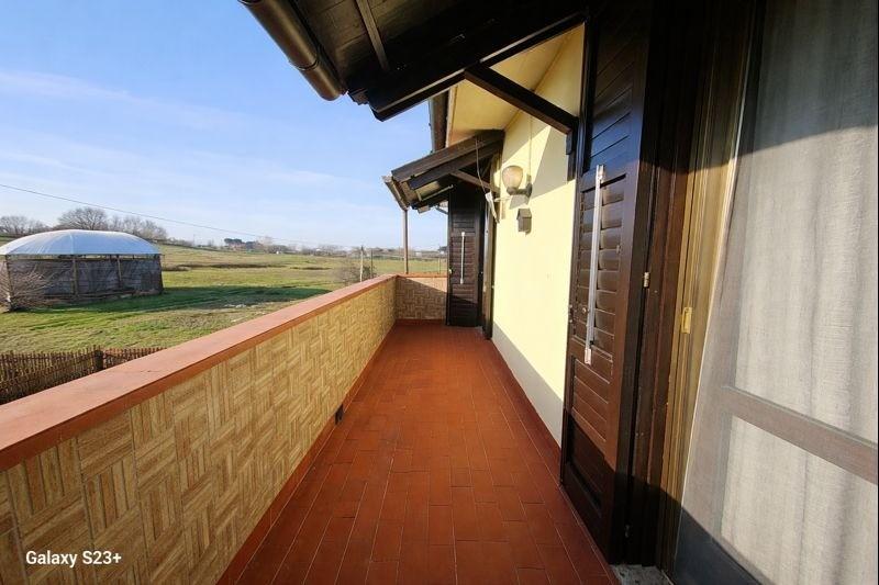 Quadrilocale con giardino a Pontedera