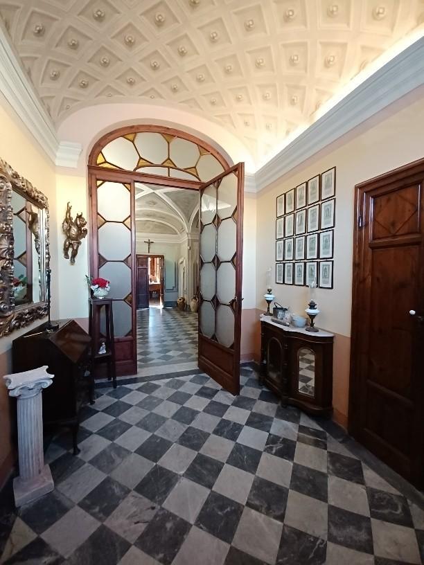 Villa con giardino, Cascina navacchio