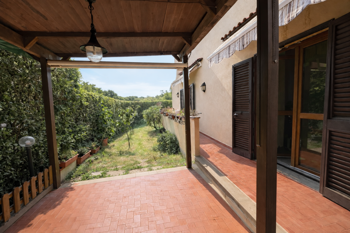 Villa con giardino a Calci