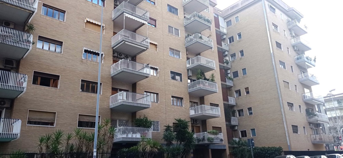 Quadrilocale in affitto a Bari
