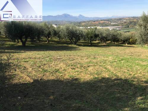 Terreno edificabile in vendita a Montesilvano, via vestina