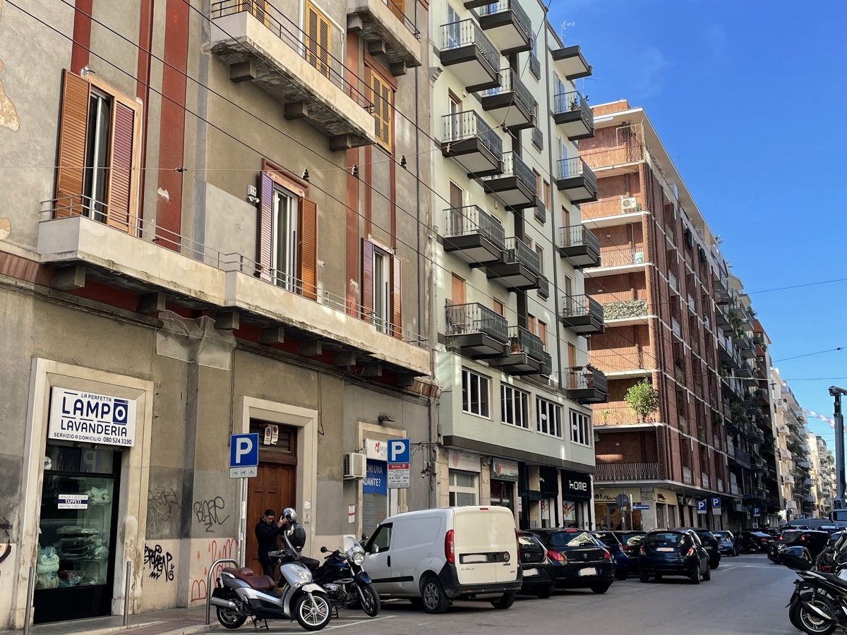 Negozio in vendita a Bari