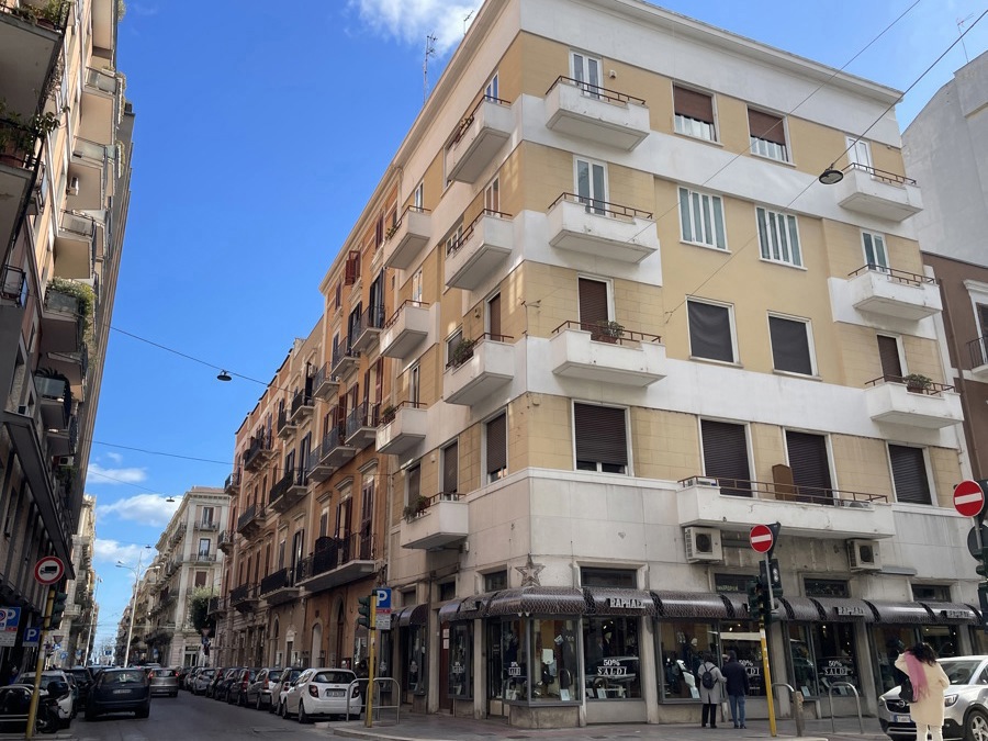 Trilocale ristrutturato a Bari