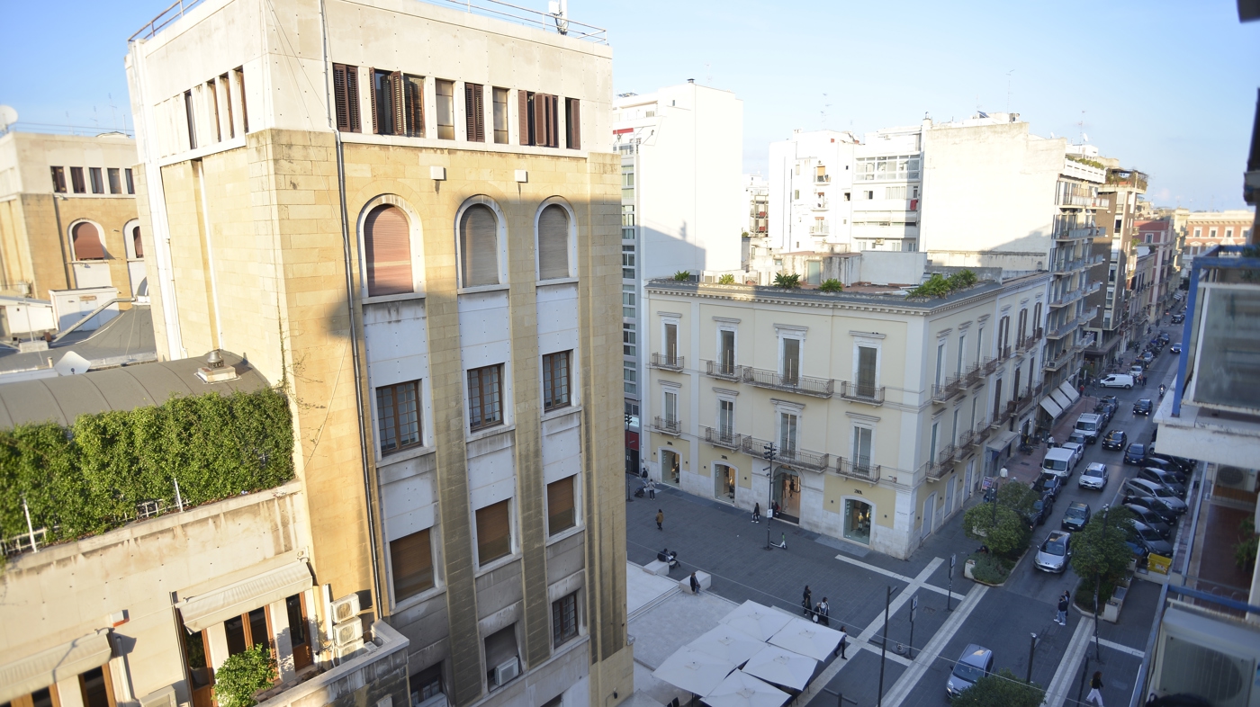 Quadrilocale arredato in affitto a Bari