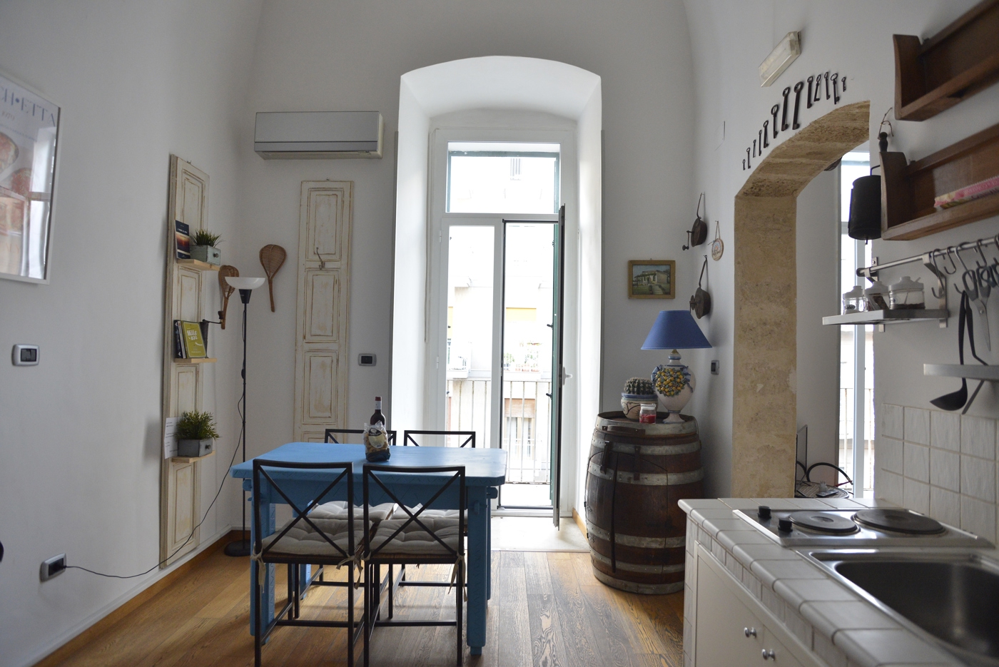 Bilocale arredato in affitto a Bari