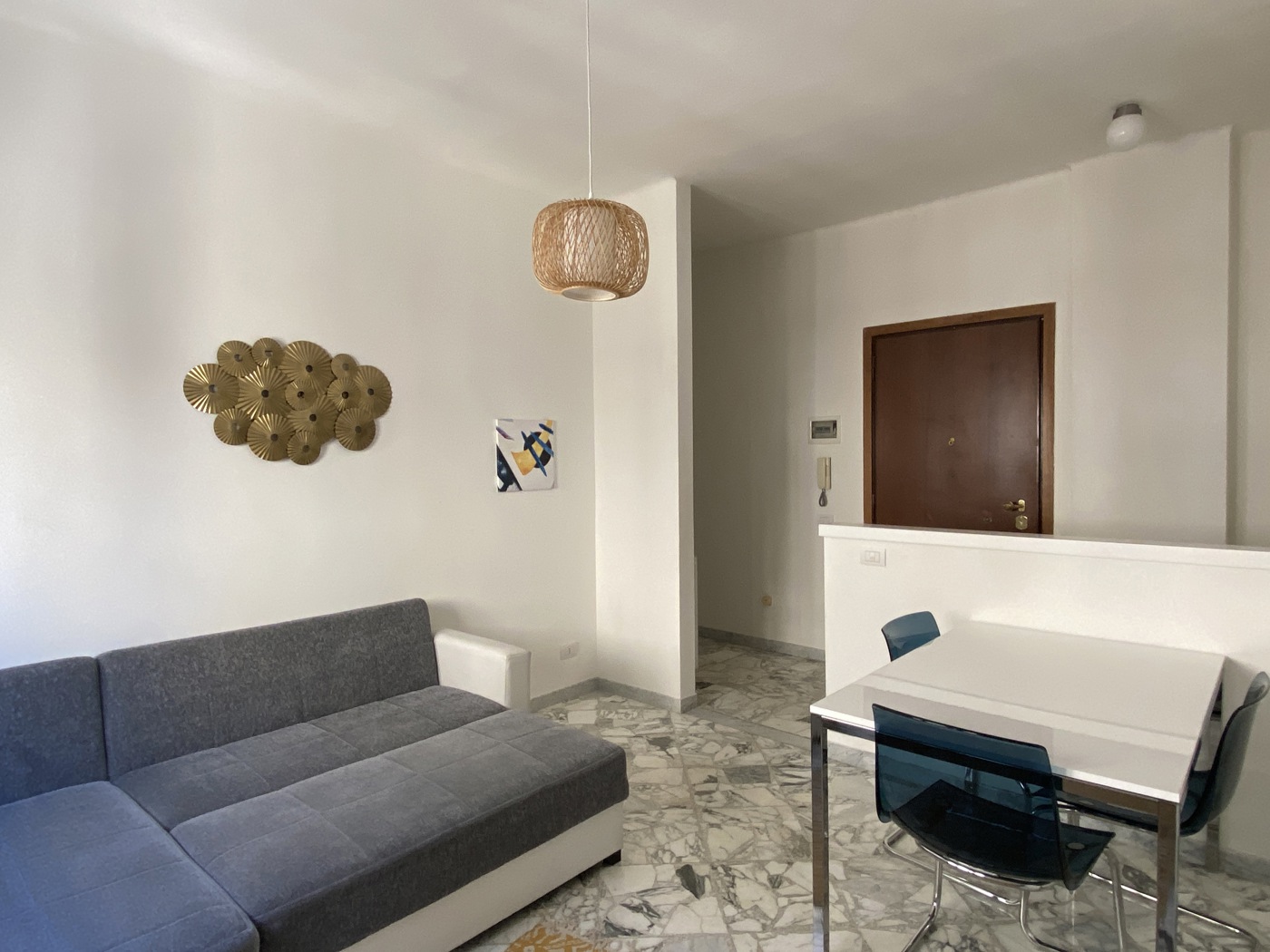 Bilocale arredato in affitto a Bari