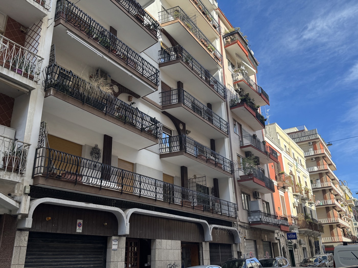 Trilocale da ristrutturare a Bari