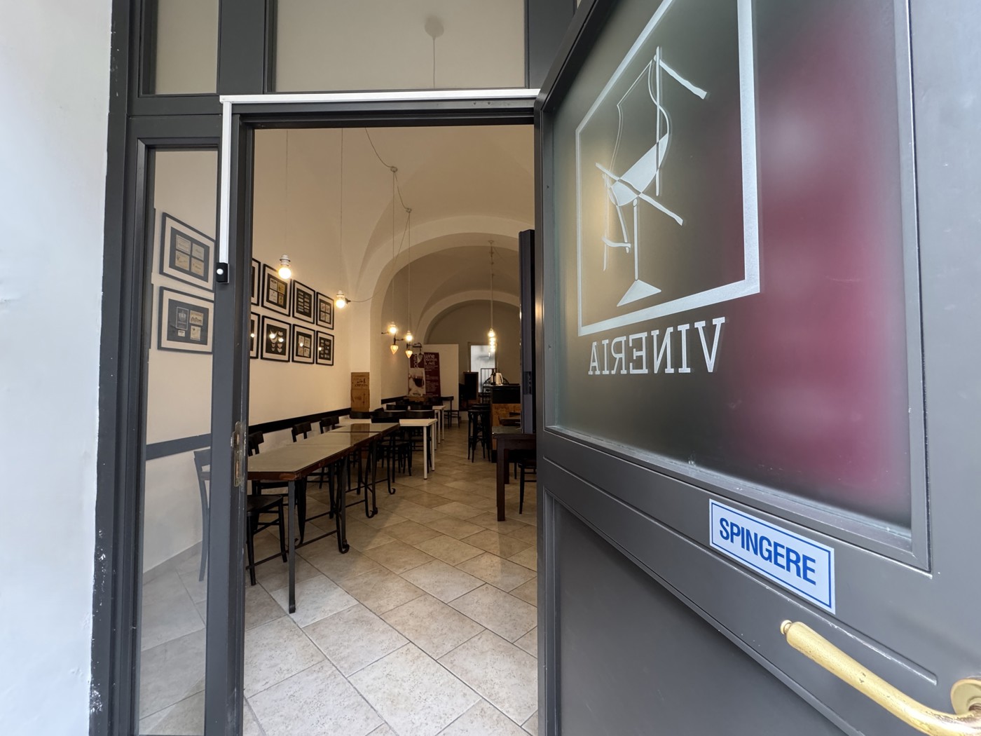 Negozio in affitto a Bari