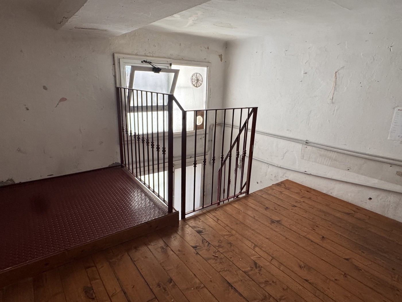 Negozio da ristrutturare a Bari